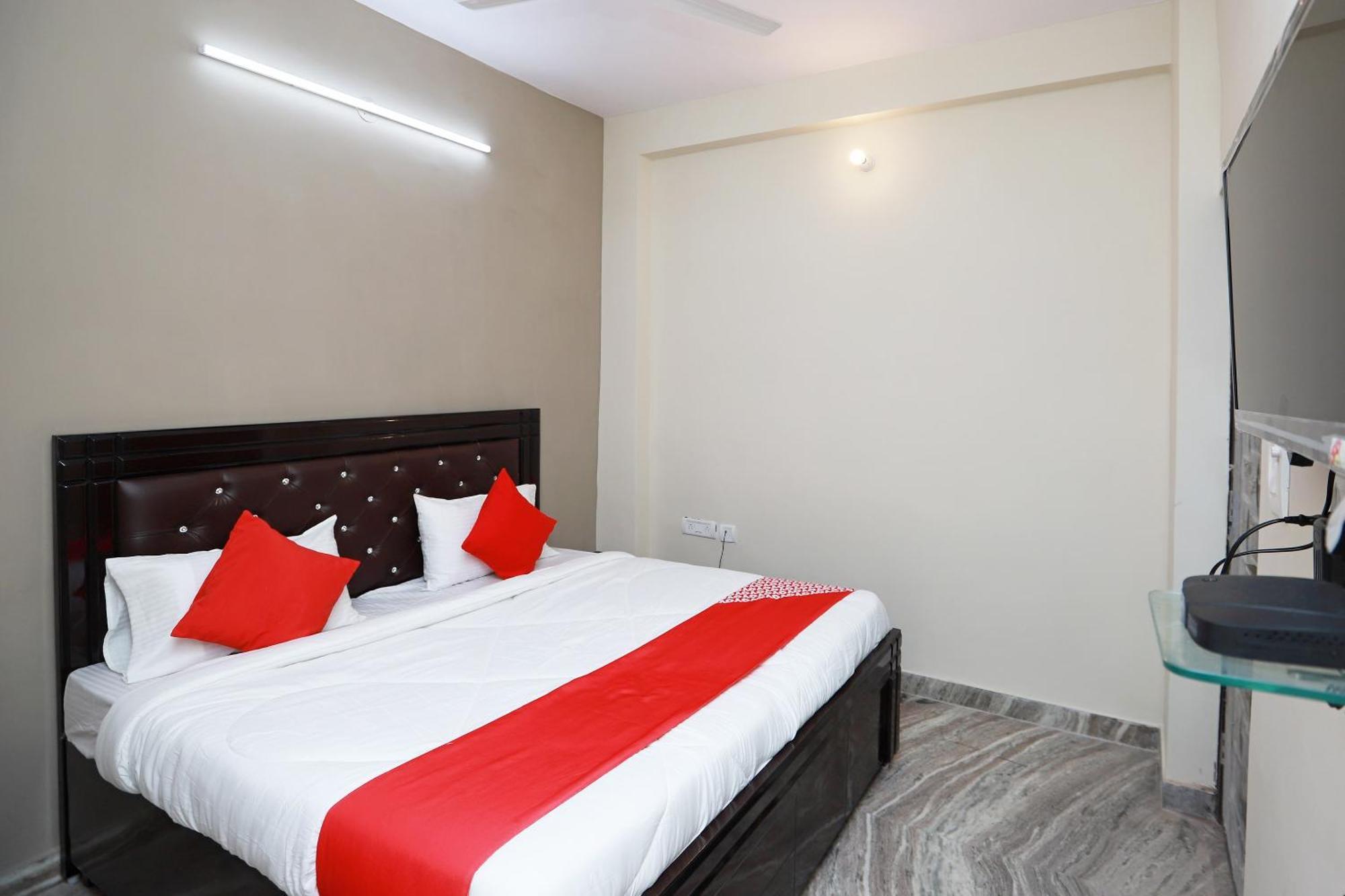 Hotel O Silverline Residency Faridabad Εξωτερικό φωτογραφία