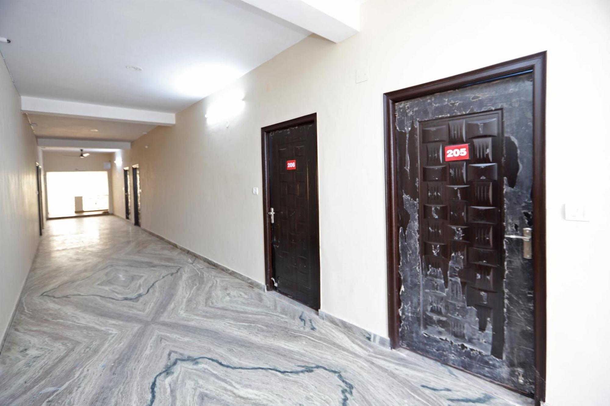 Hotel O Silverline Residency Faridabad Εξωτερικό φωτογραφία