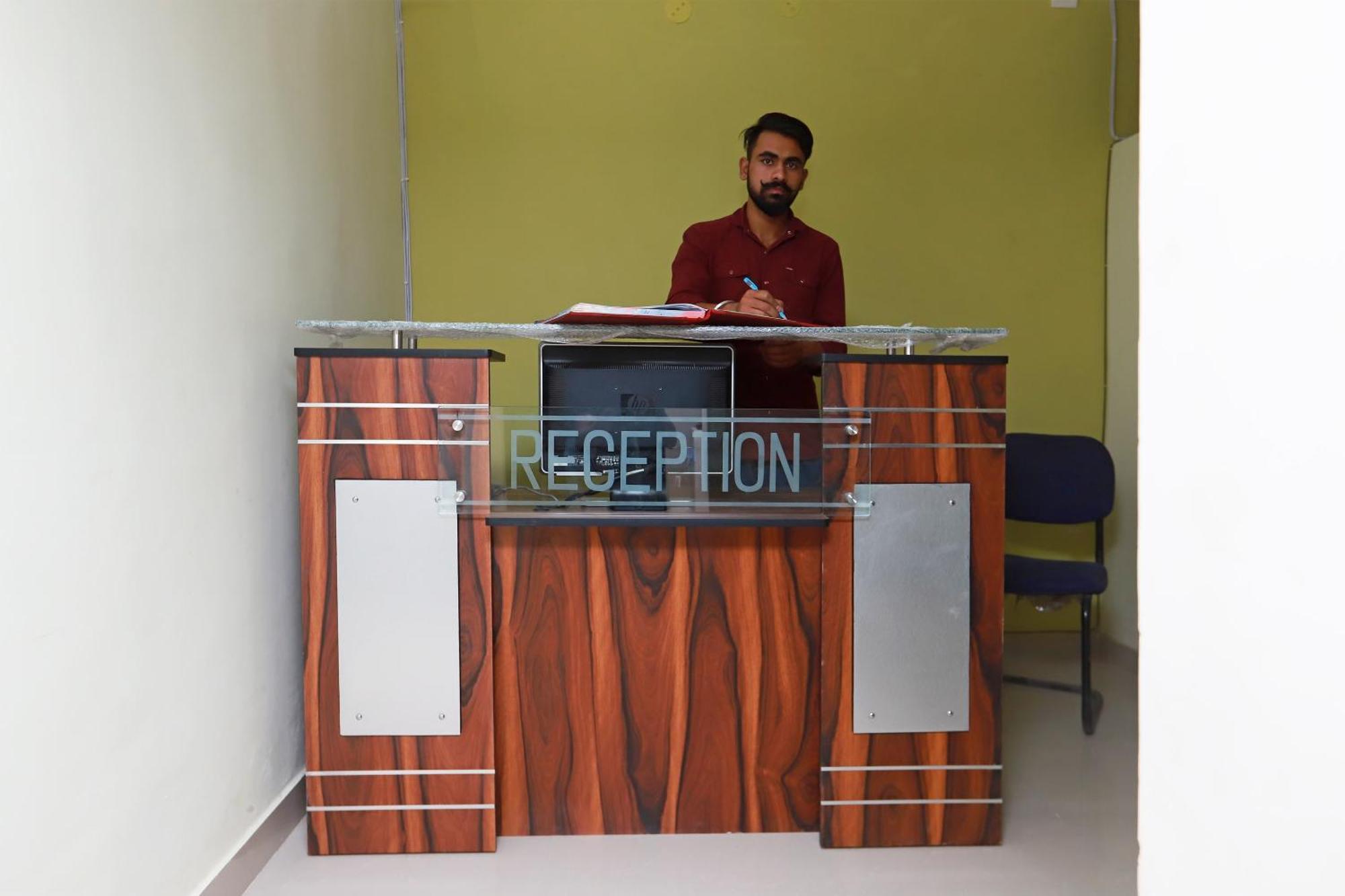 Hotel O Silverline Residency Faridabad Εξωτερικό φωτογραφία
